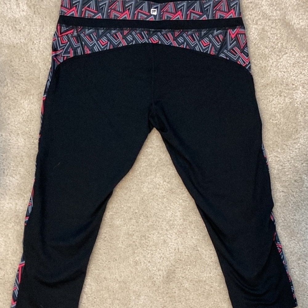 Fabletics Black and Red Geometric Cropped Pants